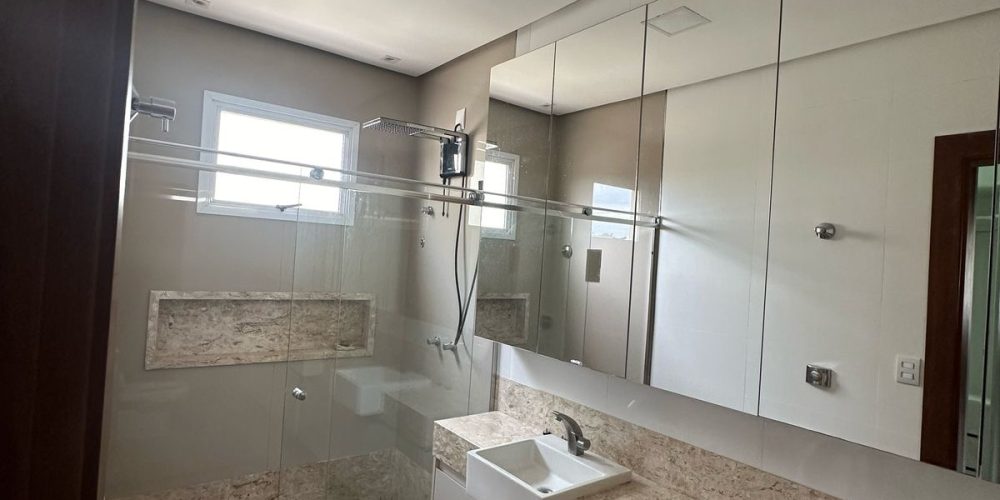 104a0caf-8523-4d08-b7af-338344caa52e